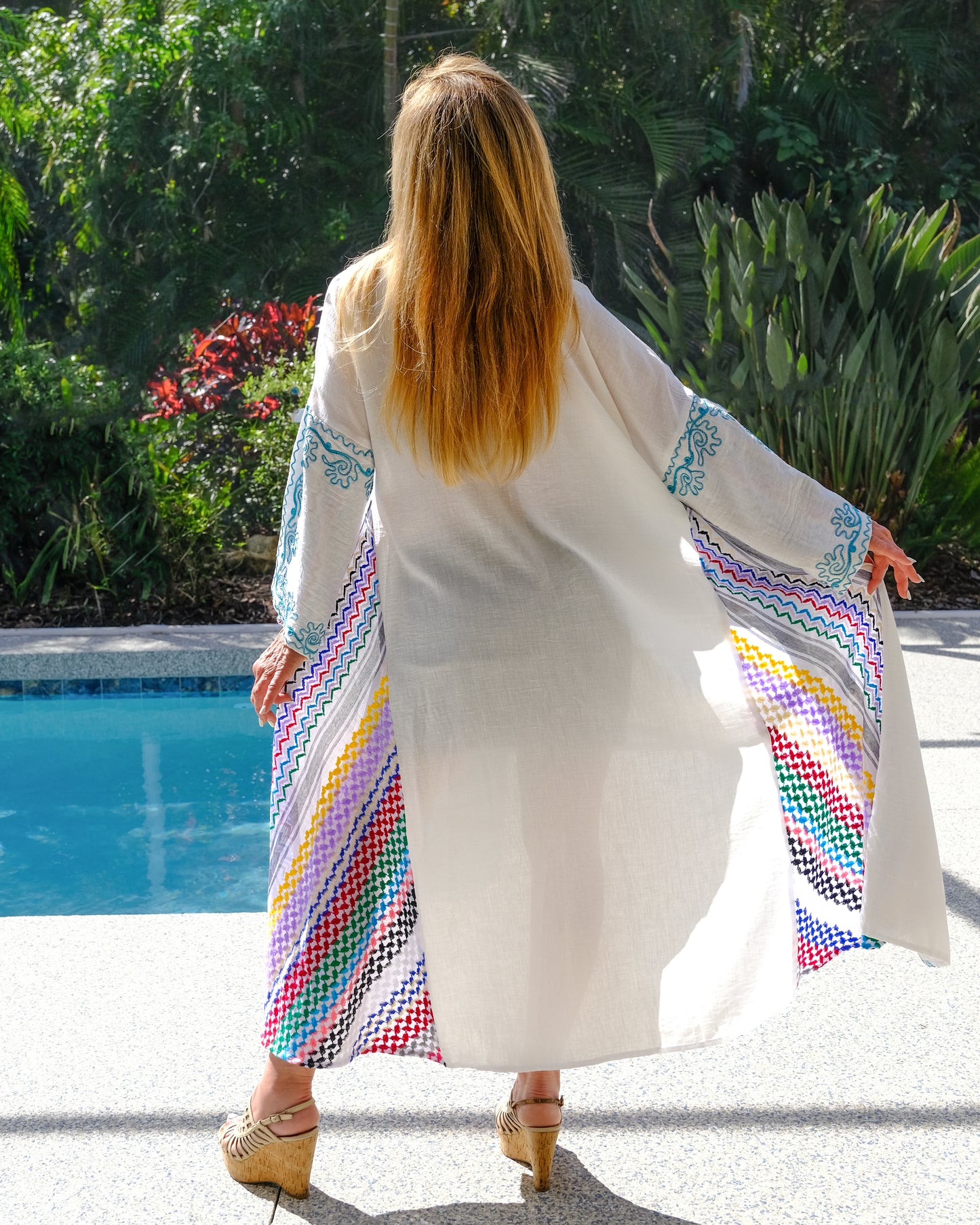 Delilah Abaya - White & Blue