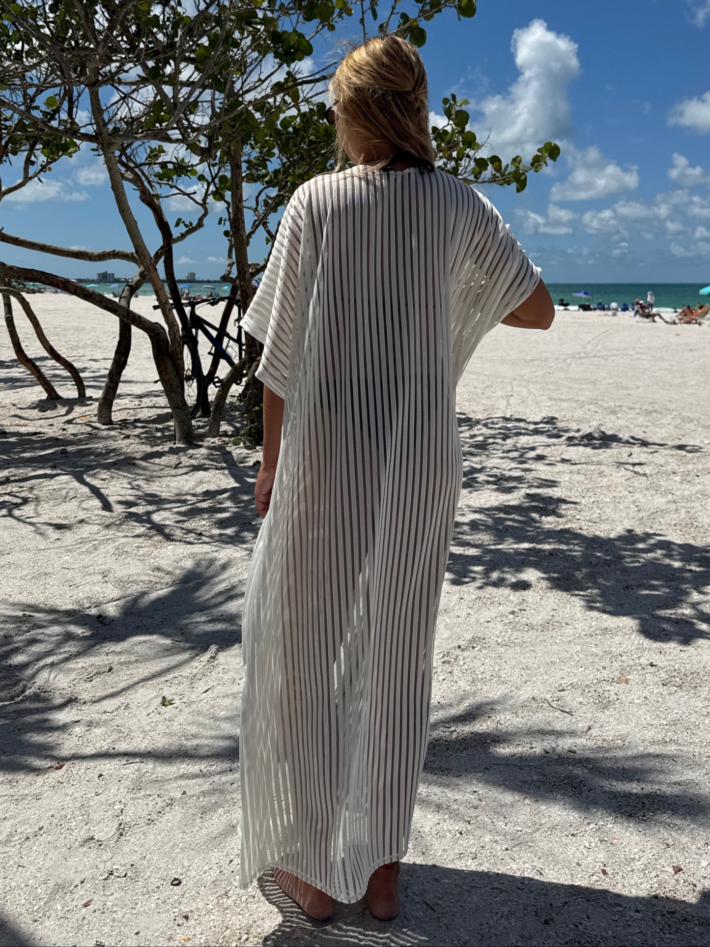Ameera Abaya -White