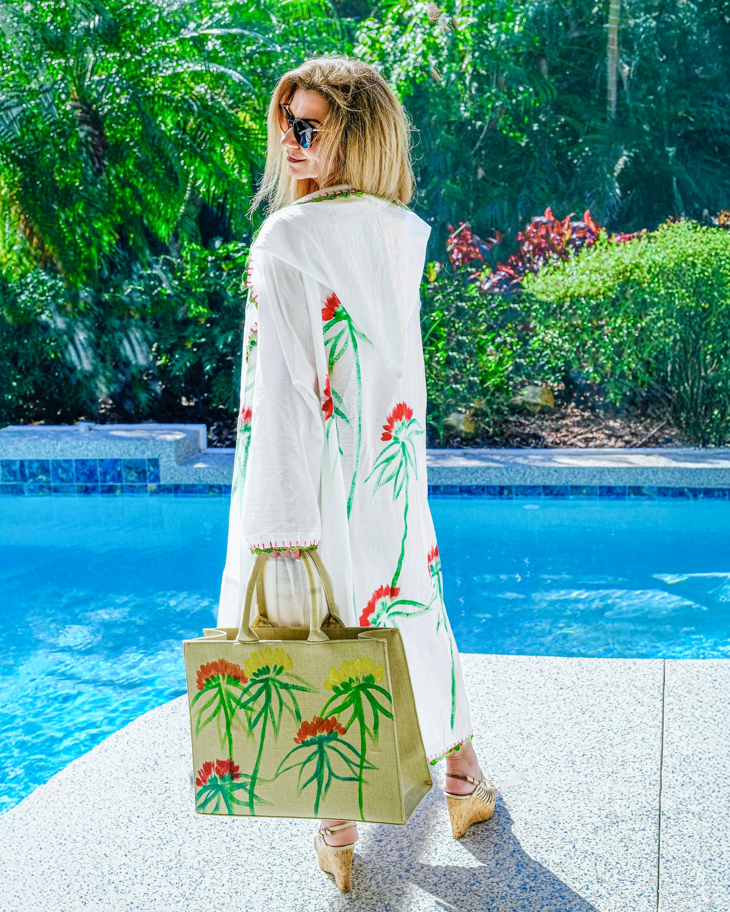 Fleur Abaya - White & Red