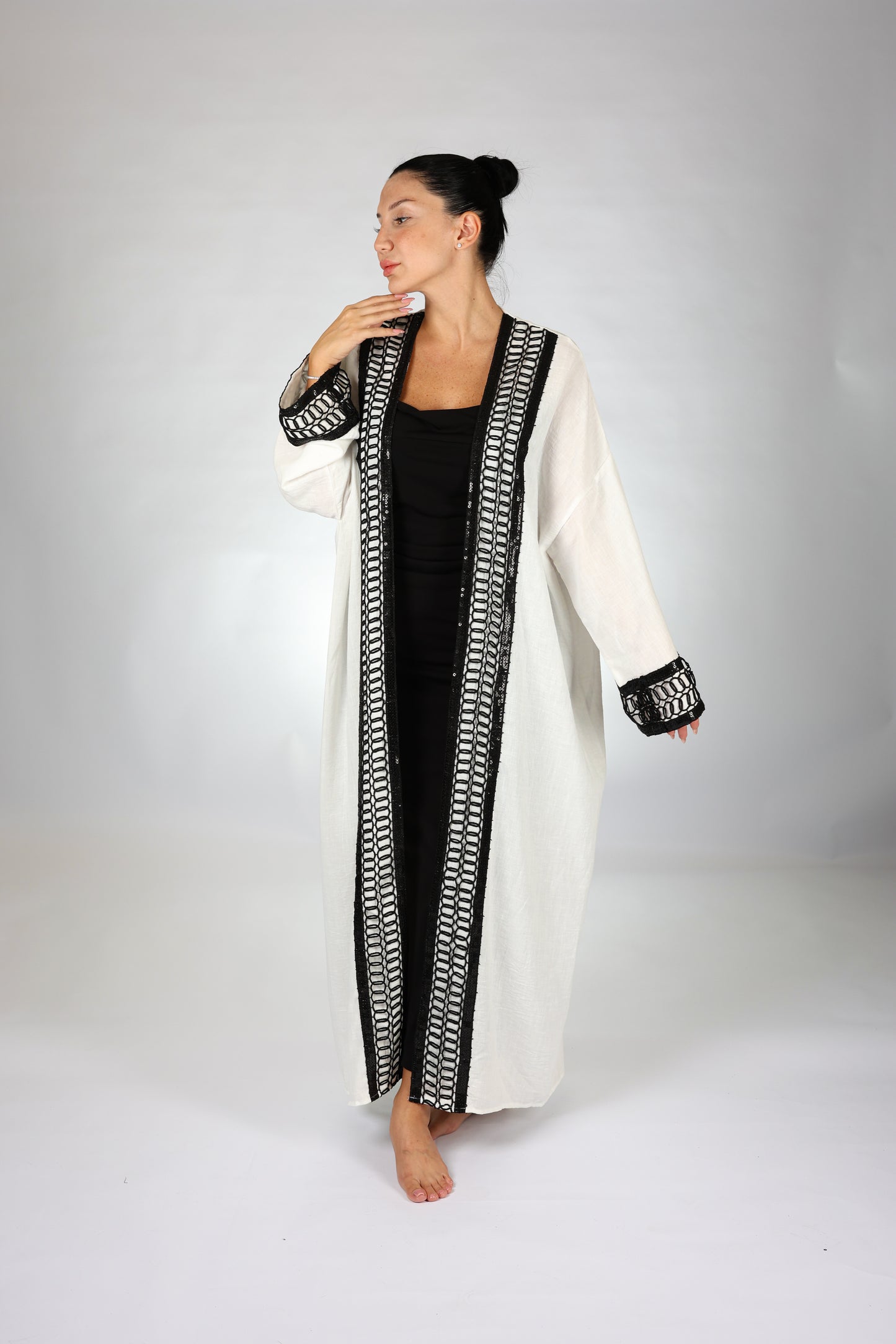 Mila Abaya White and Black